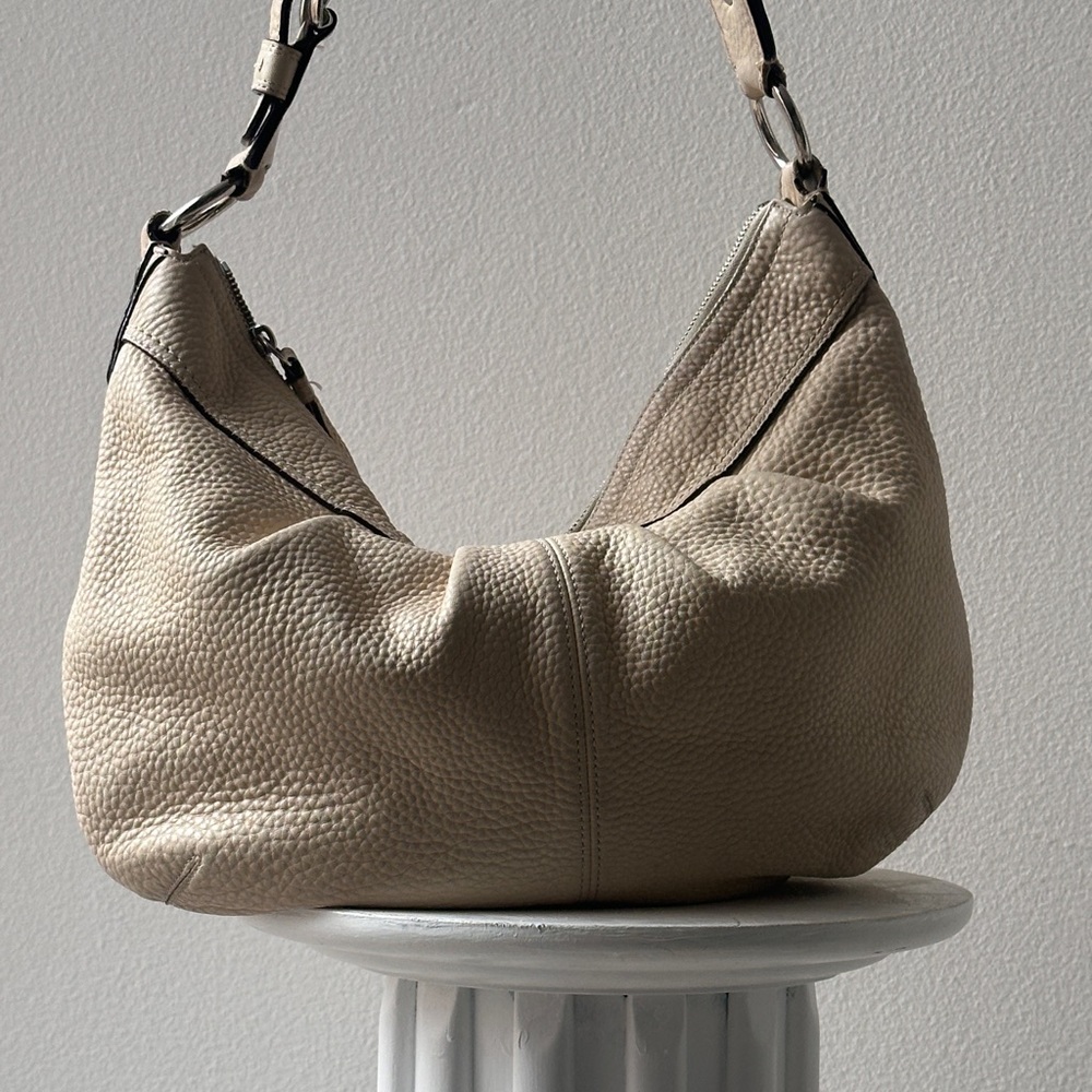 Vintage Coach Off-White Leather Hobo Bag